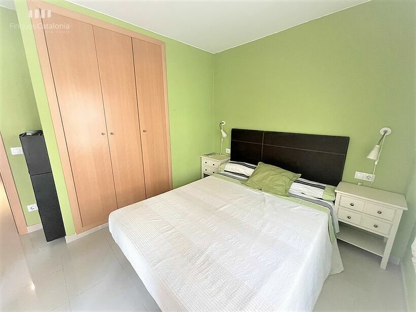 Appartement de 2ème ligne avec 3 chambres, terrasse de 27 m2 et garage fermé à Sant Antoni de Calonge