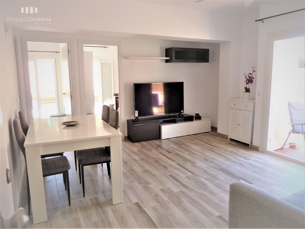 Newly Renovated Apartment In The Center Of Platja D Aro With Terrace