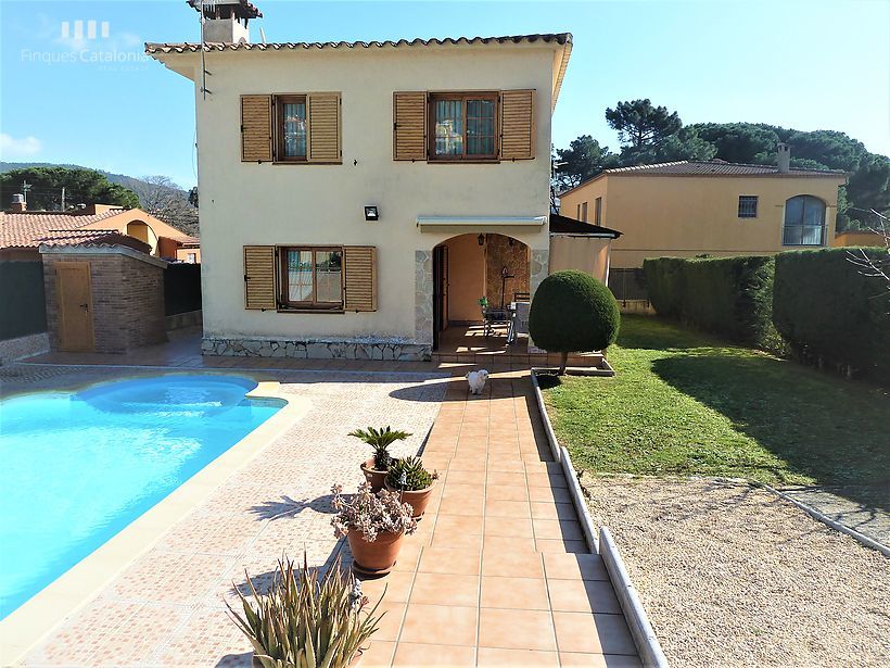 House with pool, 4 rooms and terrace in More Ambrós Calonge.
