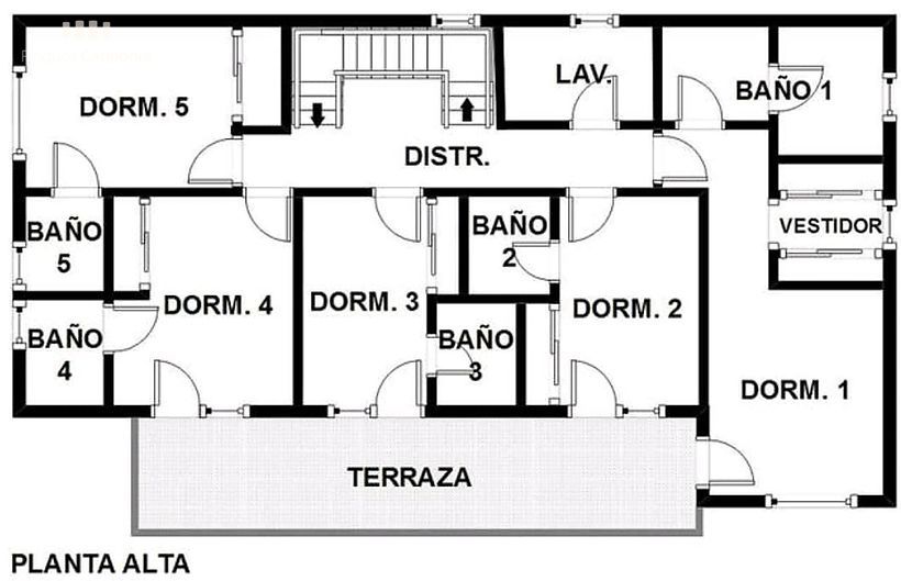 Maison de 412 m2 avec 7 chambres, garage et terrain de 1324 m2 avec vue mer