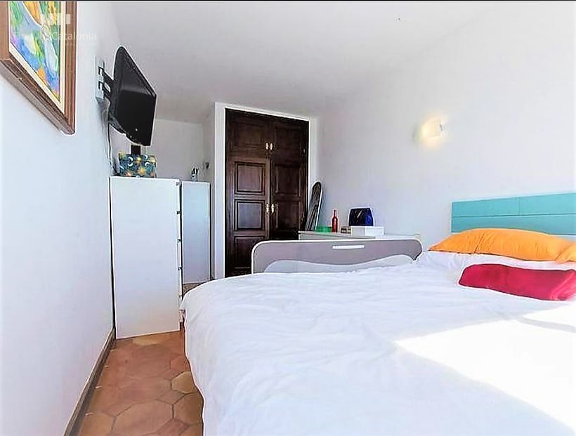 Maison de 412 m2 avec 7 chambres, garage et terrain de 1324 m2 avec vue mer