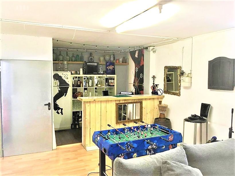 Maison de 412 m2 avec 7 chambres, garage et terrain de 1324 m2 avec vue mer