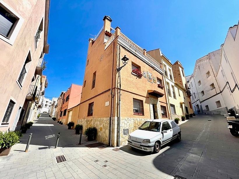 Maison de village avec 5 chambres et 2 terrasses à Sant Feliu de Guixols