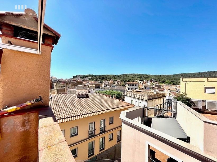 Village house with 5 bedrooms and 2 terraces in Sant Feliu de Guixols