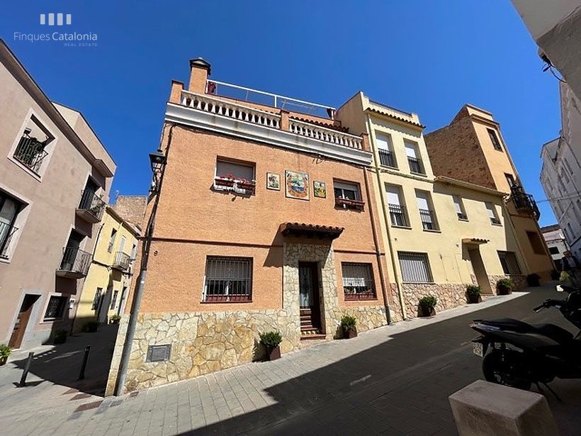 Casa de pueblo con 5 habitaciones y 2 terrazas en Sant Feliu de Guixols