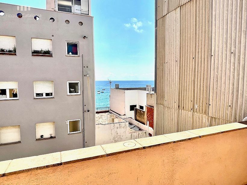 Penthouse en duplex 4 chambres avec terrasse et balcon en 2ème ligne de Sant Antoni de Calonge
