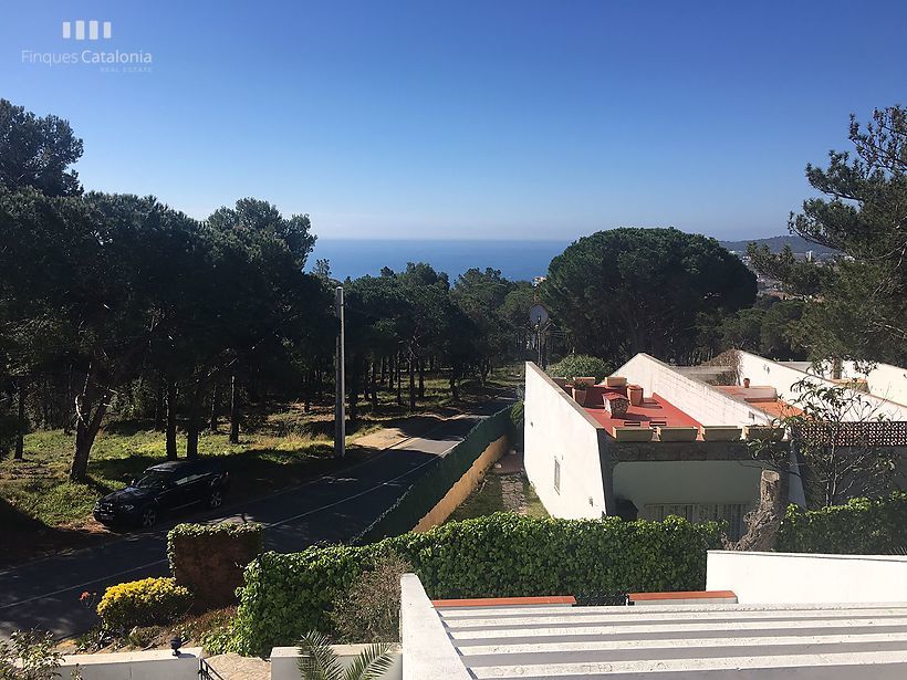 Fantastique maison avec jardin privé et espace commun avec piscine