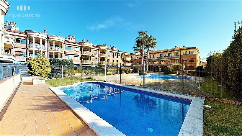Duplex impeccable avec piscine communautaire et parking à Palamós Zona Gent Gran