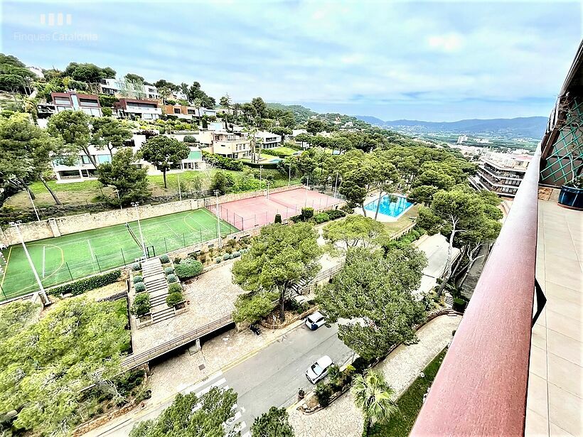 Spectacular apartment in Edén Mar with a 60 m2 terrace with sea views