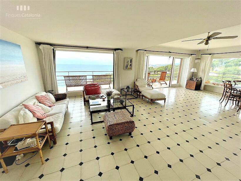 Espectacular pis a Edén Mar amb 60 m2 de terrassa amb vistes al mar