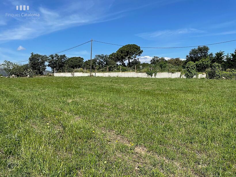 Casa en construcción con dos parcelas de 120 m2 y 1.117 m2 en Sant Antoni de Calonge