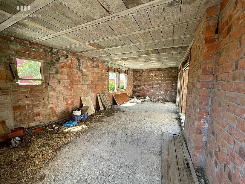 Casa en construcción con dos parcelas de 120 m2 y 1.117 m2 en Sant Antoni de Calonge