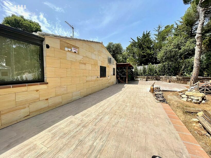 Maison rénovée avec vue sur la mer, piscine à débordement et jacuzzi à Más Vila.