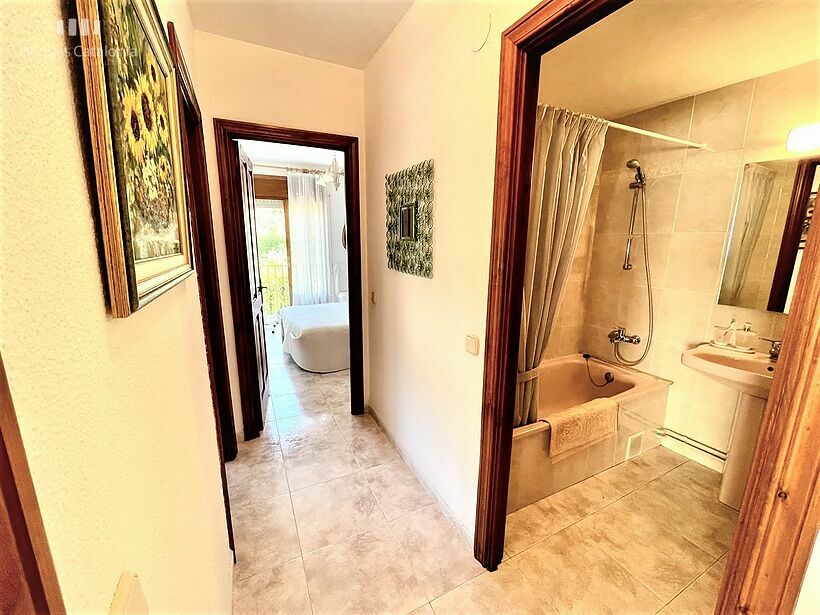Appartement avec 2 chambres, balcon, parking et débarras à Calonge