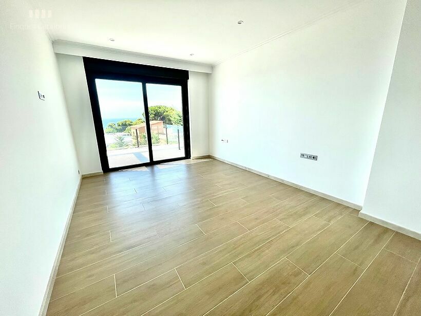 Nouvelle maison de luxe avec vue sur la mer entre Platja d'Aro et Sant Antoni de Calonge.