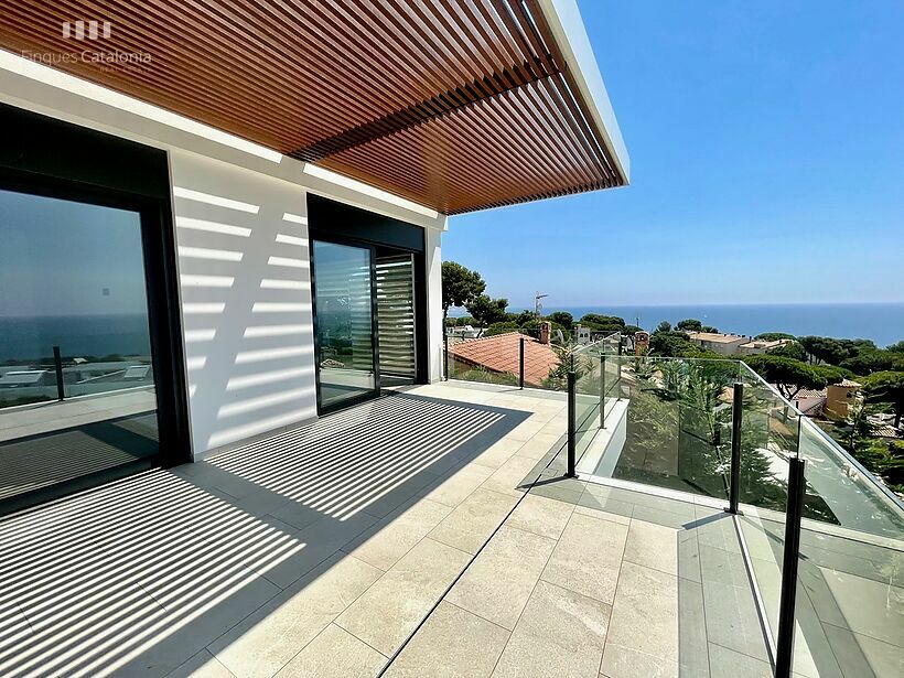 Nouvelle maison de luxe avec vue sur la mer entre Platja d'Aro et Sant Antoni de Calonge.