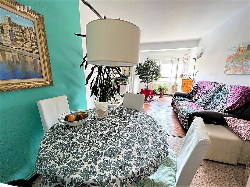 Three-bedroom apartment in the center of Palamós