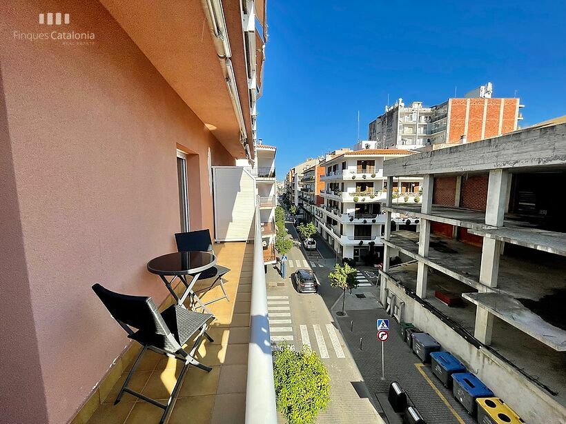 Piso impecable con terraza en 2ª línea de Sant Antoni de Calonge