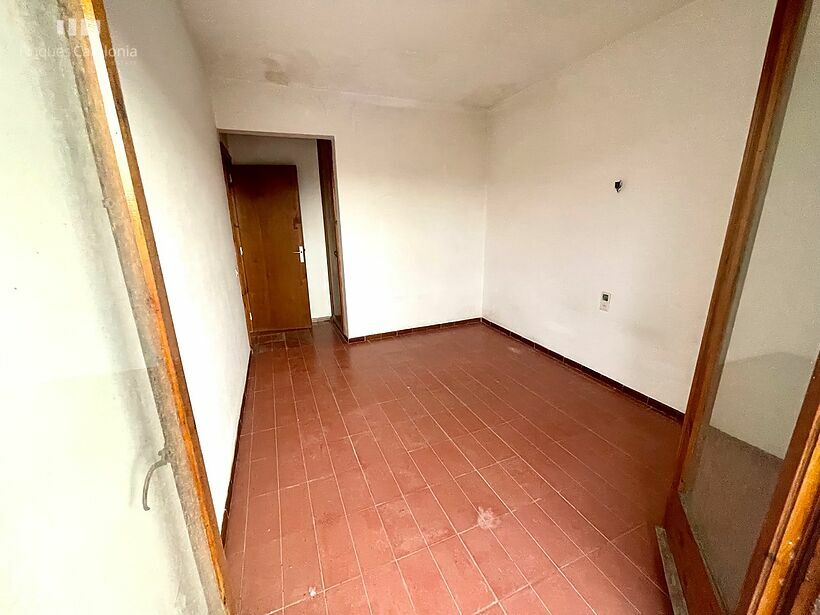 Penthouse in 2nd and 3rd line, facing two streets with 4 bedrooms and terrace in Sant Antoni de Calonge