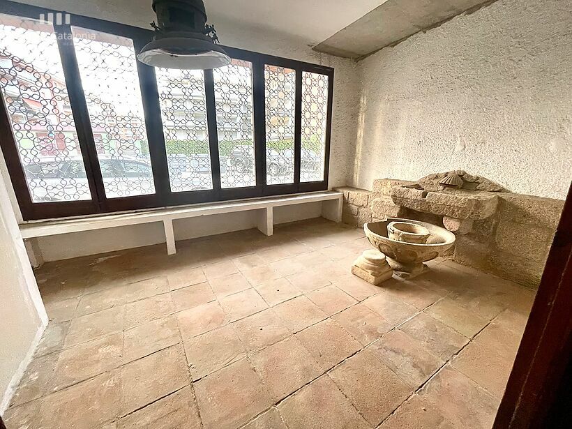 Ground floor of 154 m2 with terrace of 16 m2 in 2nd line of Sant Antoni de Calonge.