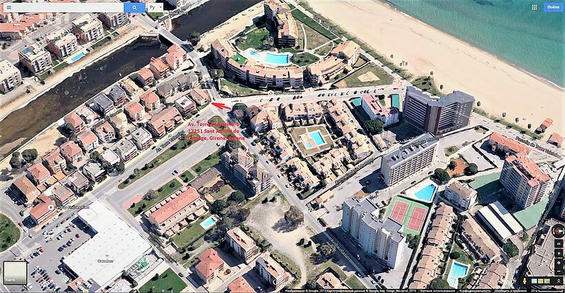 Casa en Torre Valentina a 100 metro de la playa con dos viviendas independientes .