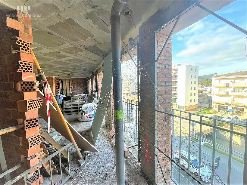 Piso obra nueva con parking y trastero a 100 metros de la playa en Sant Antoni de Calonge.