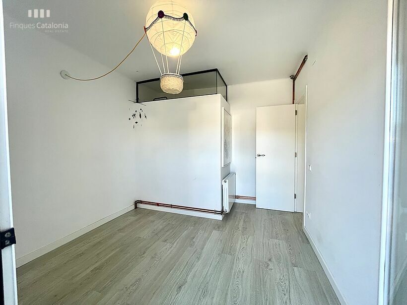 104 m2 apartment with 4 bedrooms, large terrace and parking in Sant Antoni de Calonge