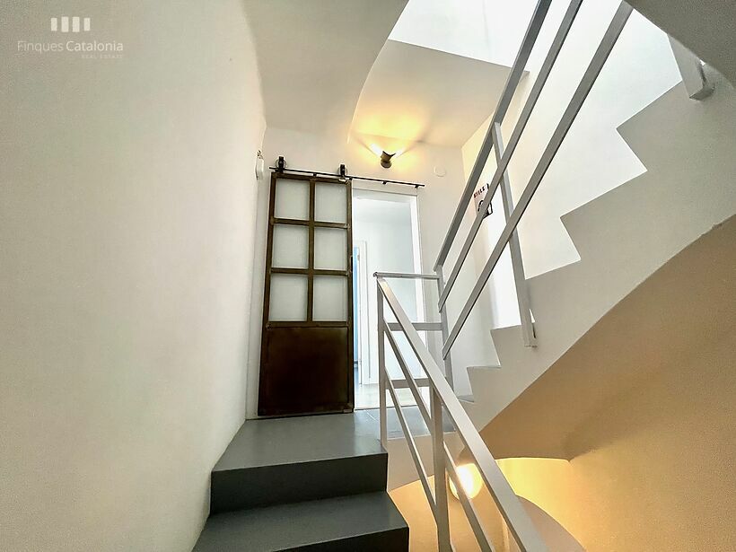 Piso de 104 m2 con 4 habitaciones ,  gran terraza y parking en Sant Antoni de Calonge