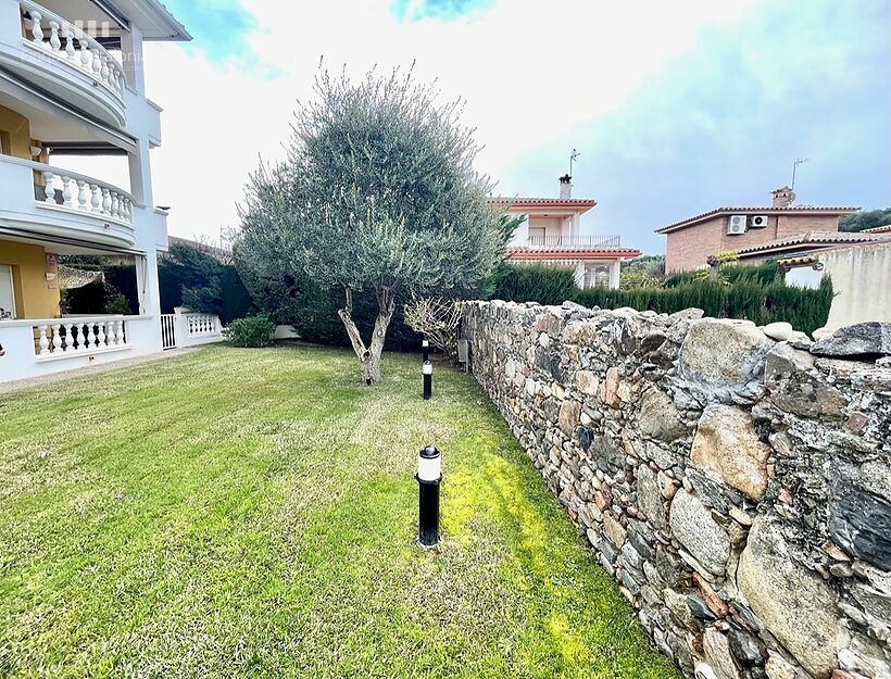 Appartement à Mas Barceló Calonge, avec deux chambres doubles, terrasse de la piscine, parking et débarras