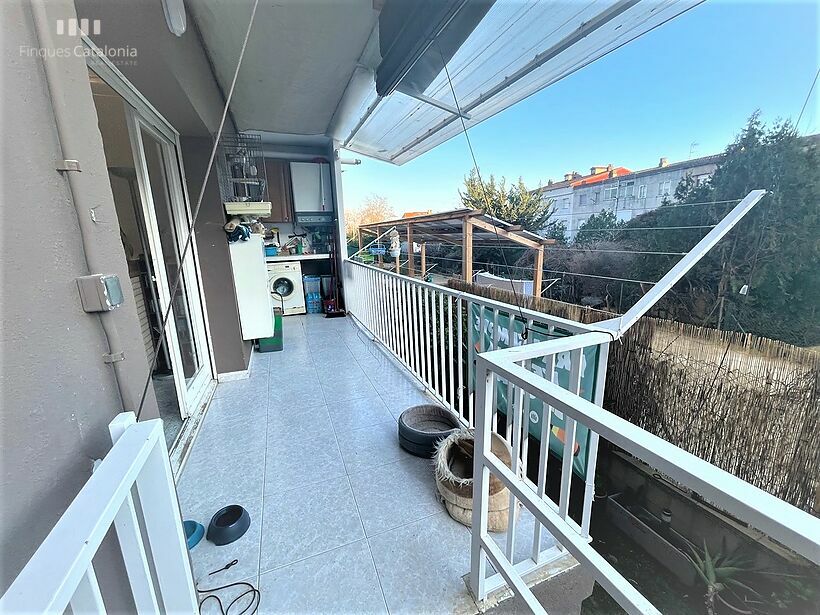 Ground floor with 4 bedrooms, terrace, patio and storage room in Calo