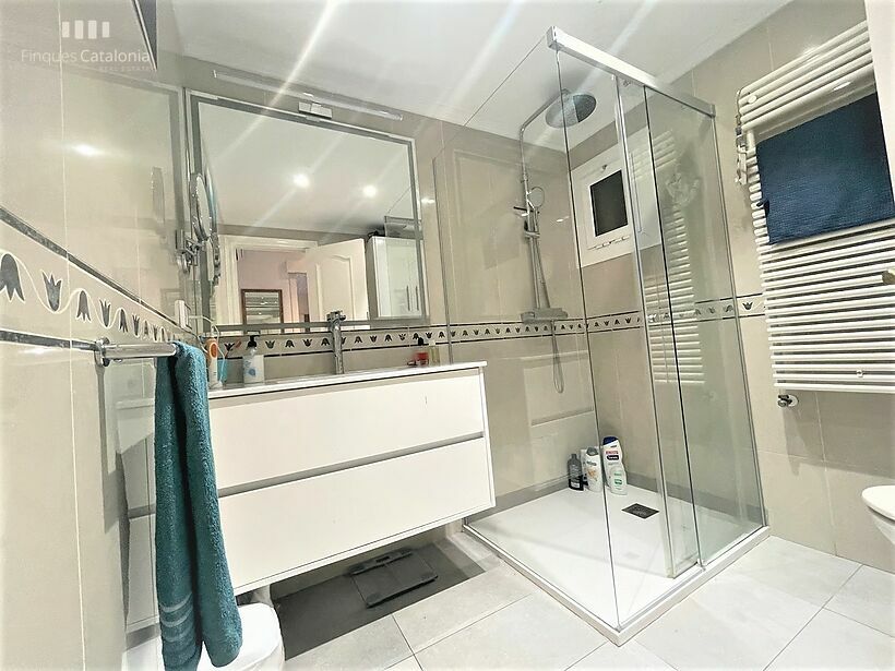 Ground floor with 4 bedrooms, terrace, patio and storage room in Calo