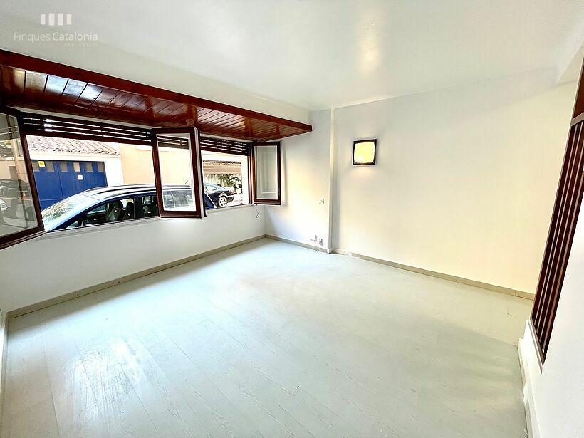 Planta baja con 3 habitaciones y dos baños  en 2ª línea de Sant Antoni de Calonge
