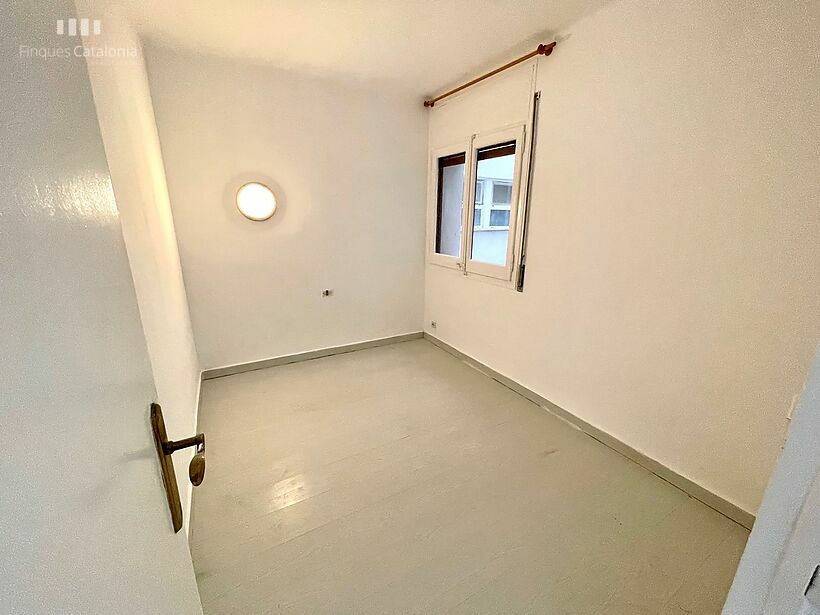 Planta baja con 3 habitaciones y dos baños  en 2ª línea de Sant Antoni de Calonge