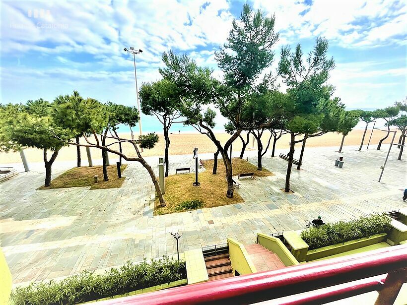 Piso de lujo a estrenar en primera línea de Platja d'Aro.