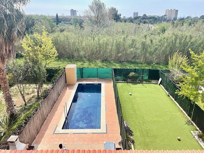 Maison avec 4 chambres, piscine et garage à Palamós, zone MAS PARERAS