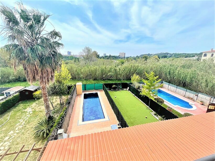 Maison avec 4 chambres, piscine et garage à Palamós, zone MAS PARERAS