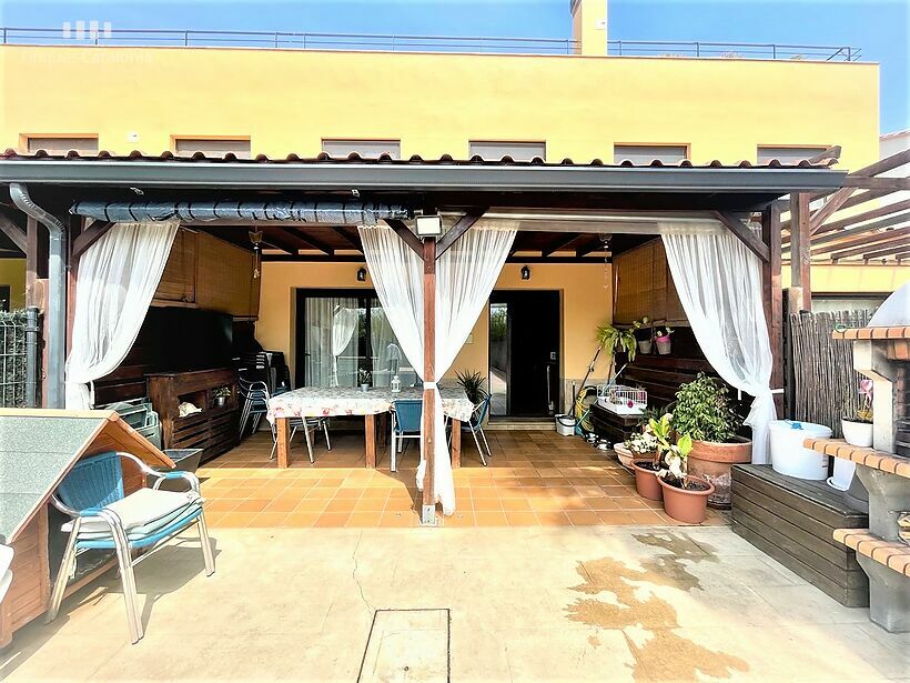 Casa de 4 habitaciones , piscina y garaje en Palamós zona MAS PARERAS