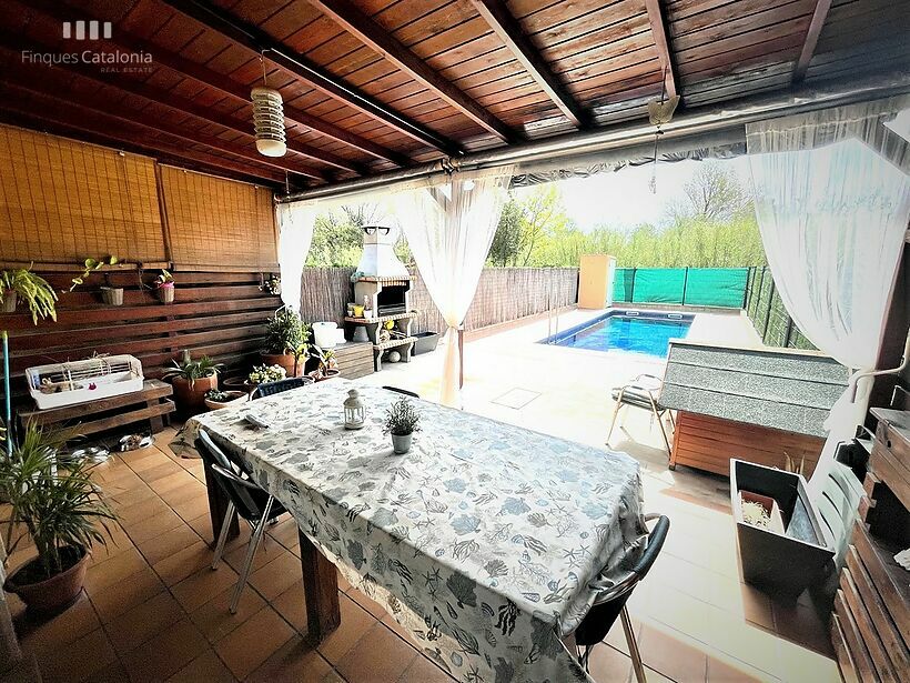 Maison avec 4 chambres, piscine et garage à Palamós, zone MAS PARERAS