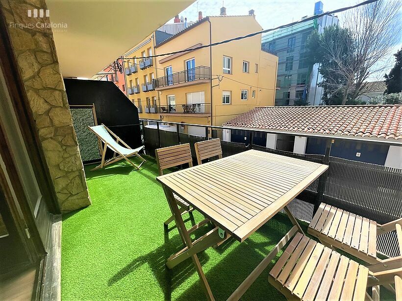 Piso reformado con 3 habitaciones y terraza grande en 2ª línea de Sant Antoni de Calonge