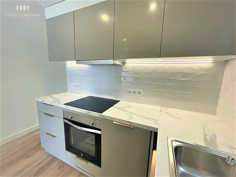 Piso reformado con 3 habitaciones y terraza grande en 2ª línea de Sant Antoni de Calonge