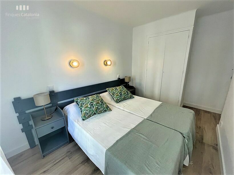 Piso reformado con 3 habitaciones y terraza grande en 2ª línea de Sant Antoni de Calonge