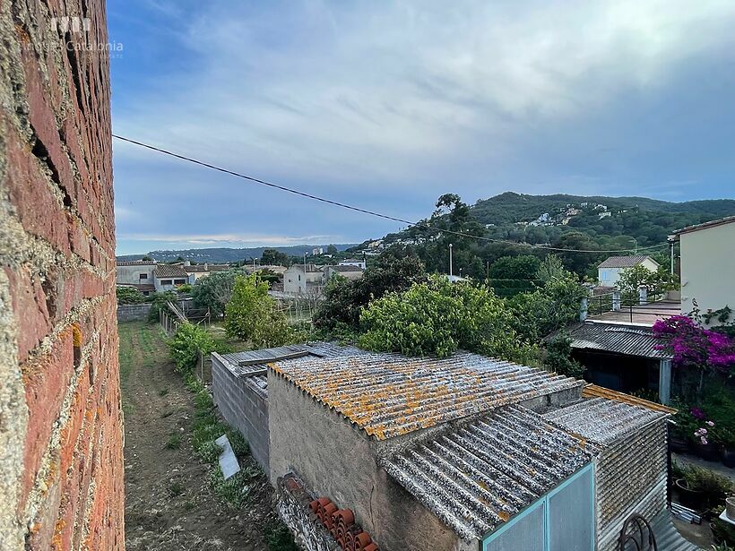 Casa en ruinas con parcela de 472 m2 tocando MAS BARCELÓ CALONGE