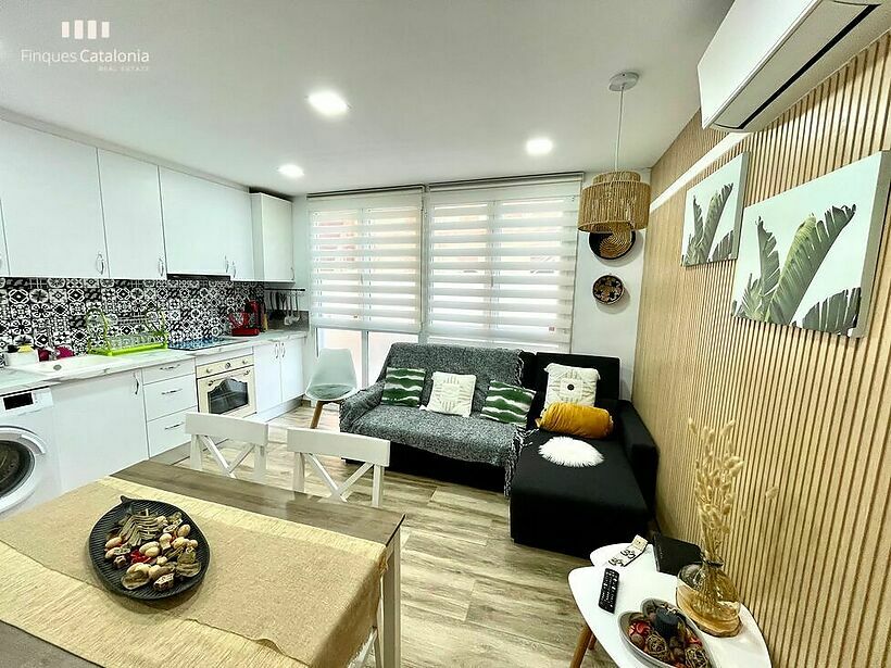 Appartement rénové situé sur la deuxième ligne de Sant Antoni de Calonge