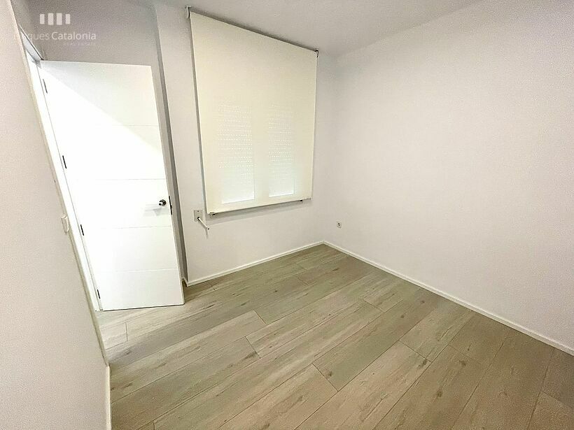 Casa amb vistes mar, 4 dormitoris, terrassa 21 m2 i 2 places de pàrquing a Sant Antoni de Calonge
