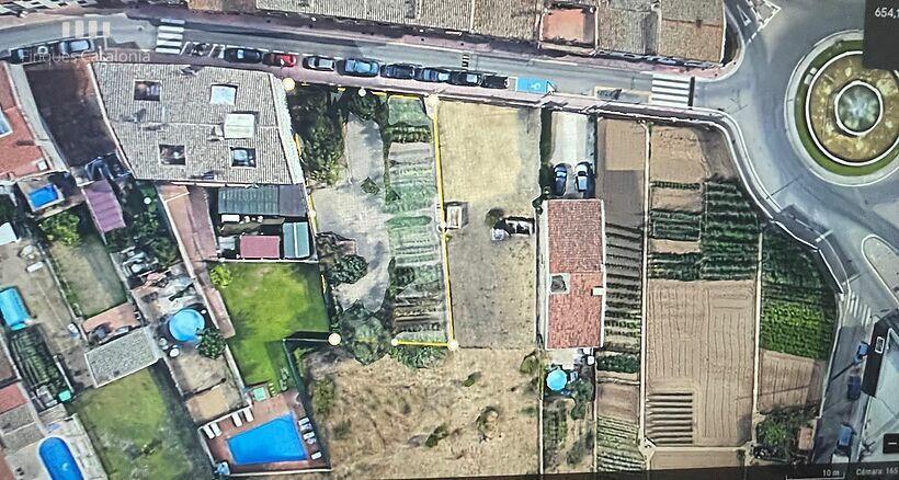 Urban plot of 678 m2 in Calonge town to make two houses or a block of flats.