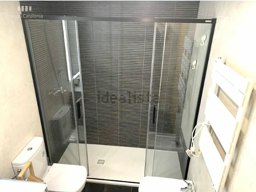 Piso con piscina comunitaria, terraza y parking opcional en Sant Antoni de Calonge