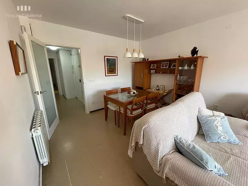 Apartment with 3 bedrooms and terrace on the 3rd line of Sant Antoni de Calonge