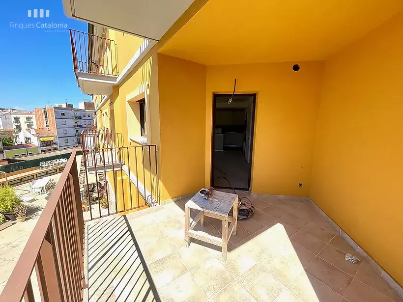 New construction 112 m2 apartment with 3 bedrooms and terrace in Sant Antoni de Calonge.