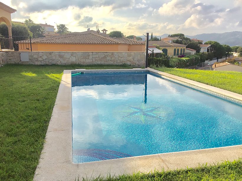 Magnífica vila amb piscina i vistes al mar a Sant Feliu de Guixols