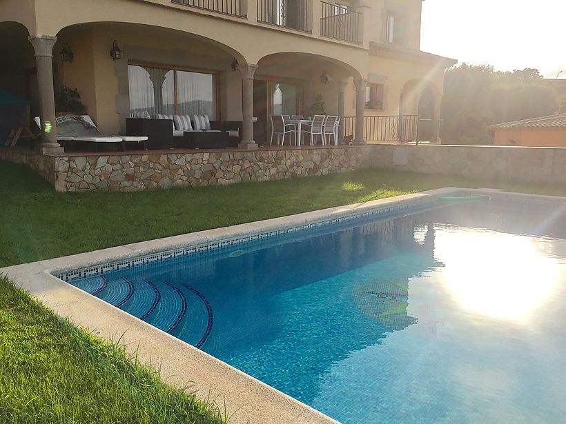 Magnífica vila amb piscina i vistes al mar a Sant Feliu de Guixols